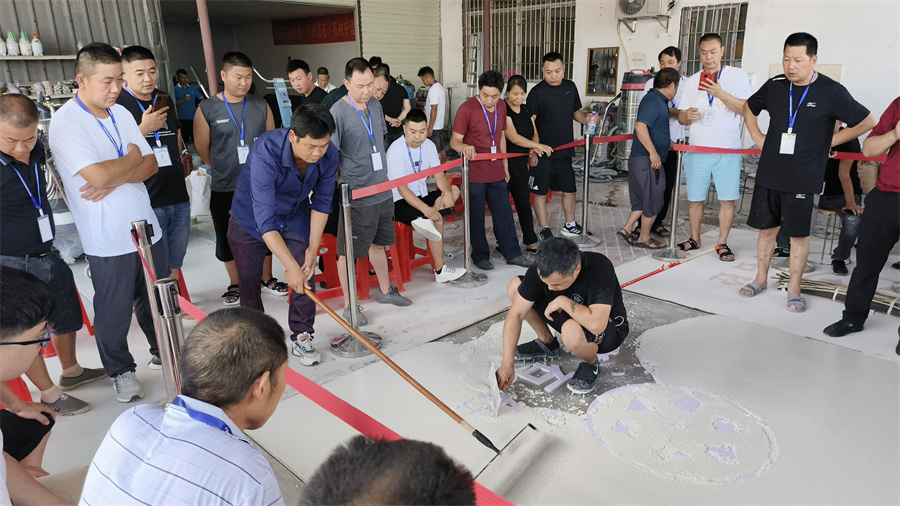 学员动手实操 学员动手实操