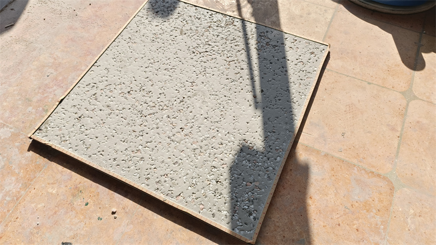 升级版水磨石摊铺完成